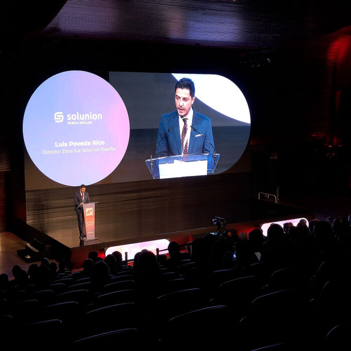 Luis_poveda
